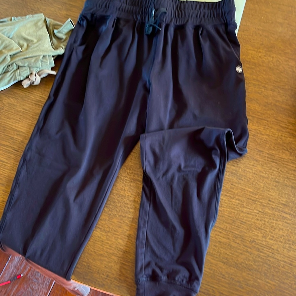 Senita athletic weekend joggers.